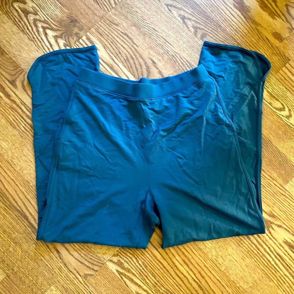 Lululemon every movement pants 8 euc